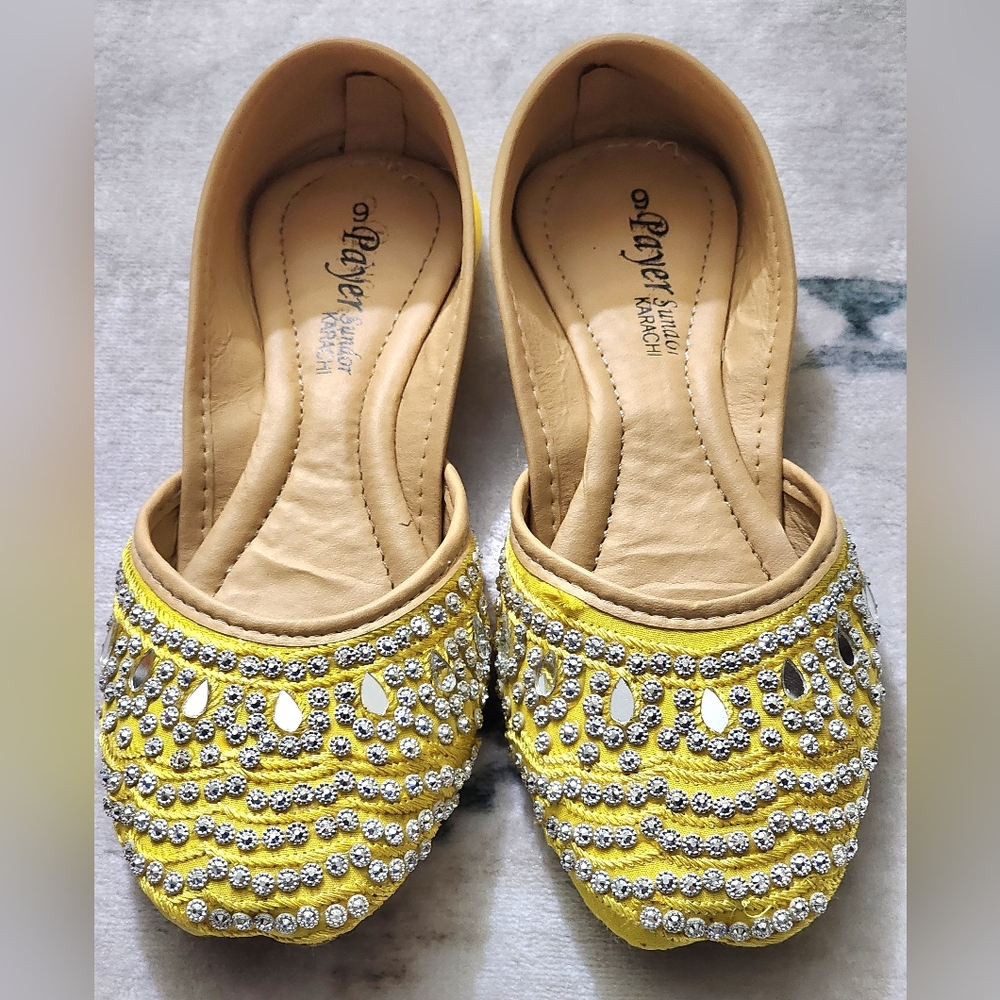 Handcrafted Punjabi Jutti Khussa Mojari Wedding Flat Shoes - Us Size 7.5